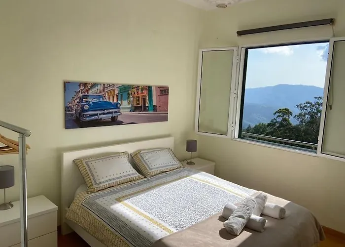 בית נופש The Hideaway Retreat *