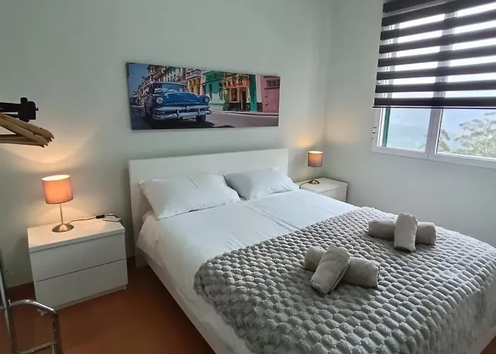 Vakantiehuis The Hideaway Retreat Santo Antonio da Serra